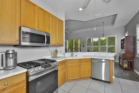 1050 Regal Manor Way Sun City Center FL 33573