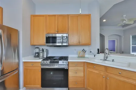 1050 Regal Manor Way Sun City Center FL 33573