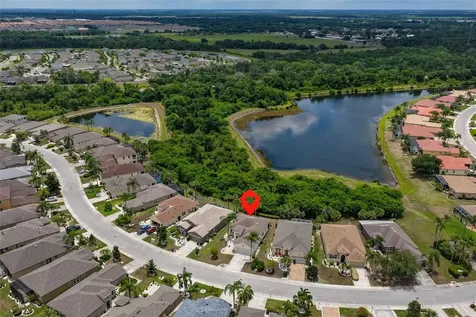 1050 Regal Manor Way Sun City Center FL 33573