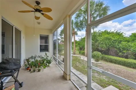 1050 Regal Manor Way Sun City Center FL 33573