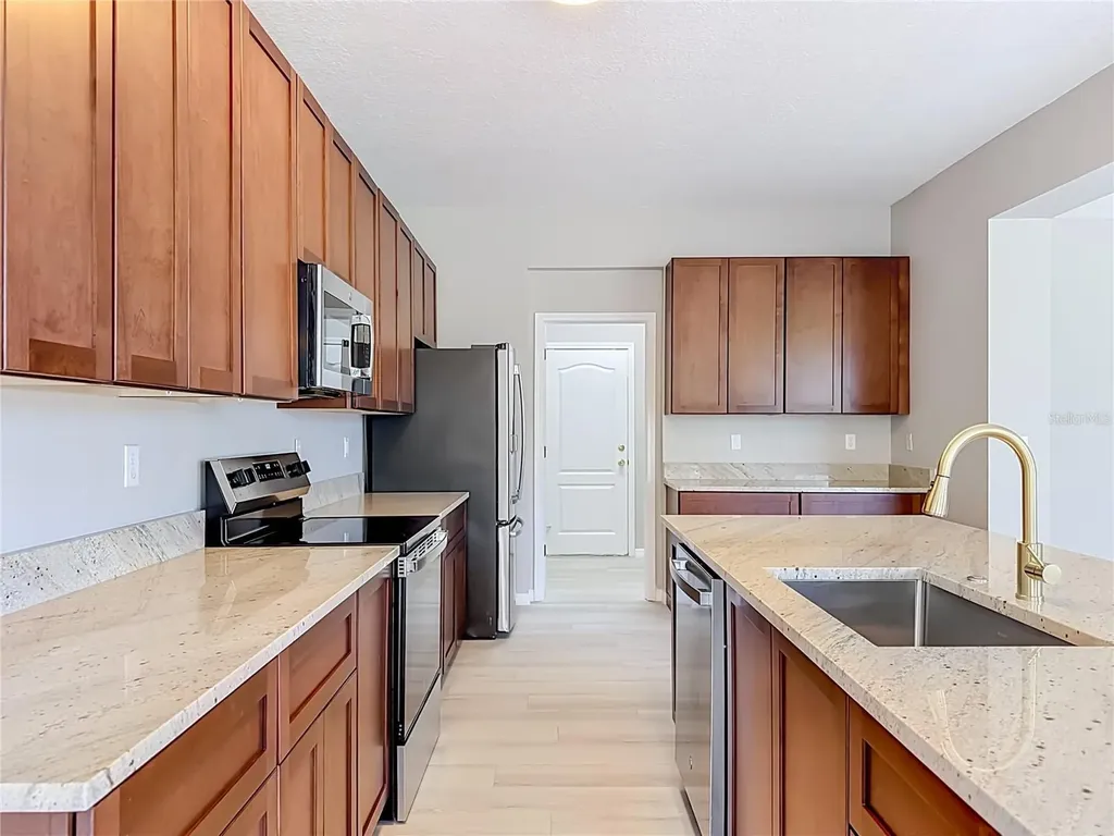1620 Atlantic Drive Ruskin FL 33570