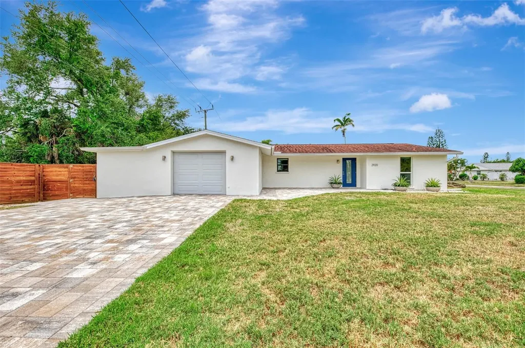 2920 Gulf Gate Drive Sarasota FL 34231