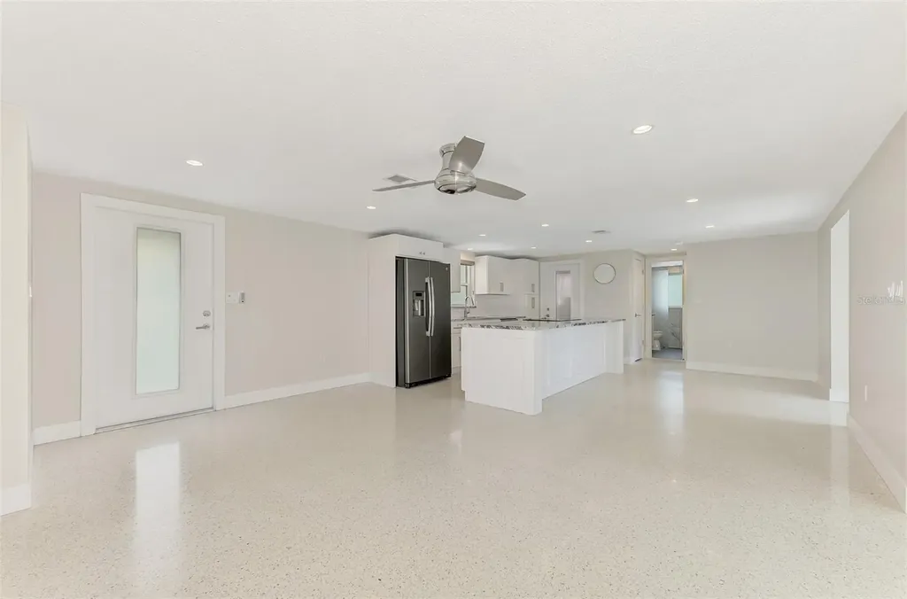 2920 Gulf Gate Drive Sarasota FL 34231