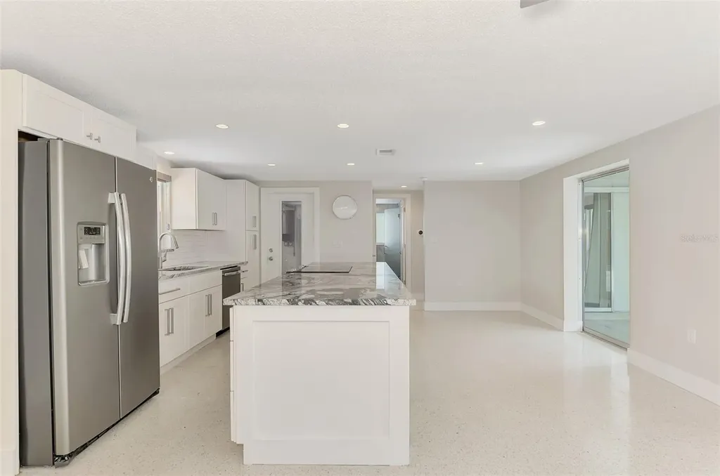 2920 Gulf Gate Drive Sarasota FL 34231