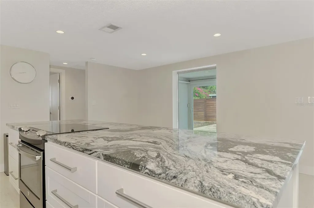2920 Gulf Gate Drive Sarasota FL 34231