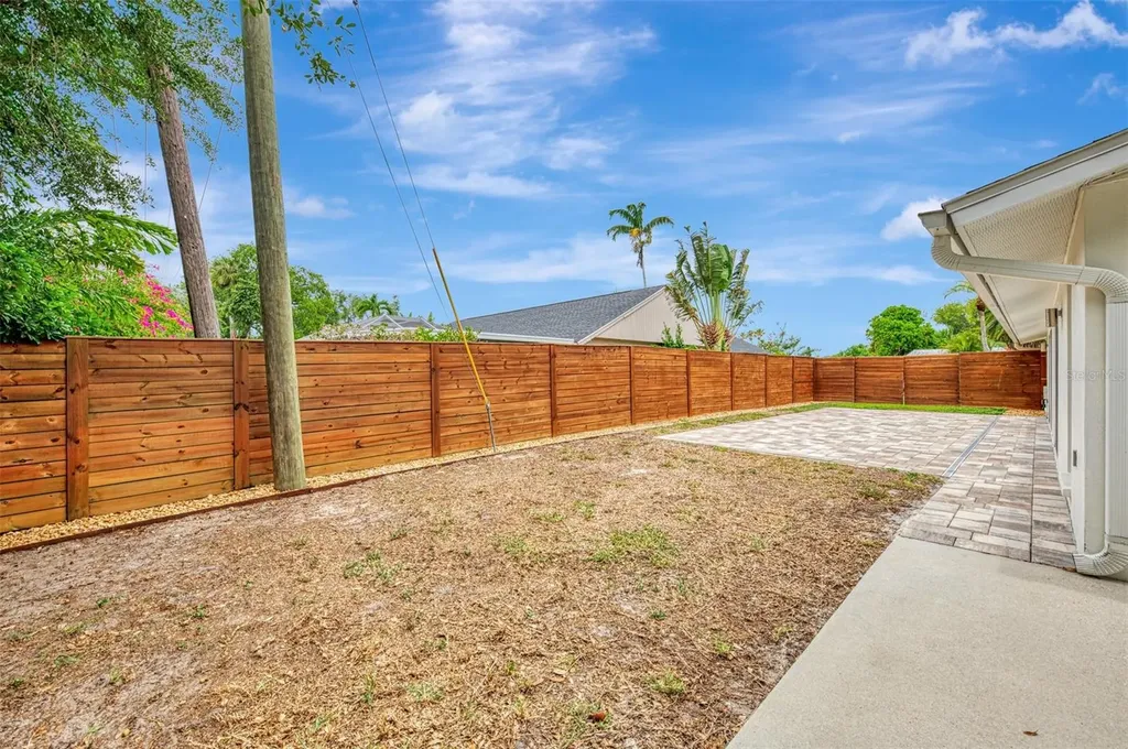 2920 Gulf Gate Drive Sarasota FL 34231