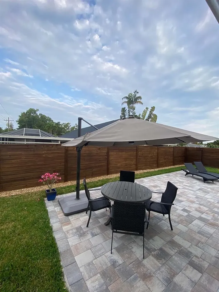 2920 Gulf Gate Drive Sarasota FL 34231