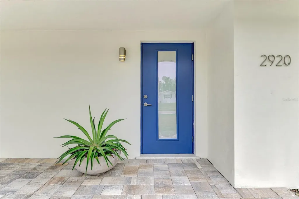 2920 Gulf Gate Drive Sarasota FL 34231