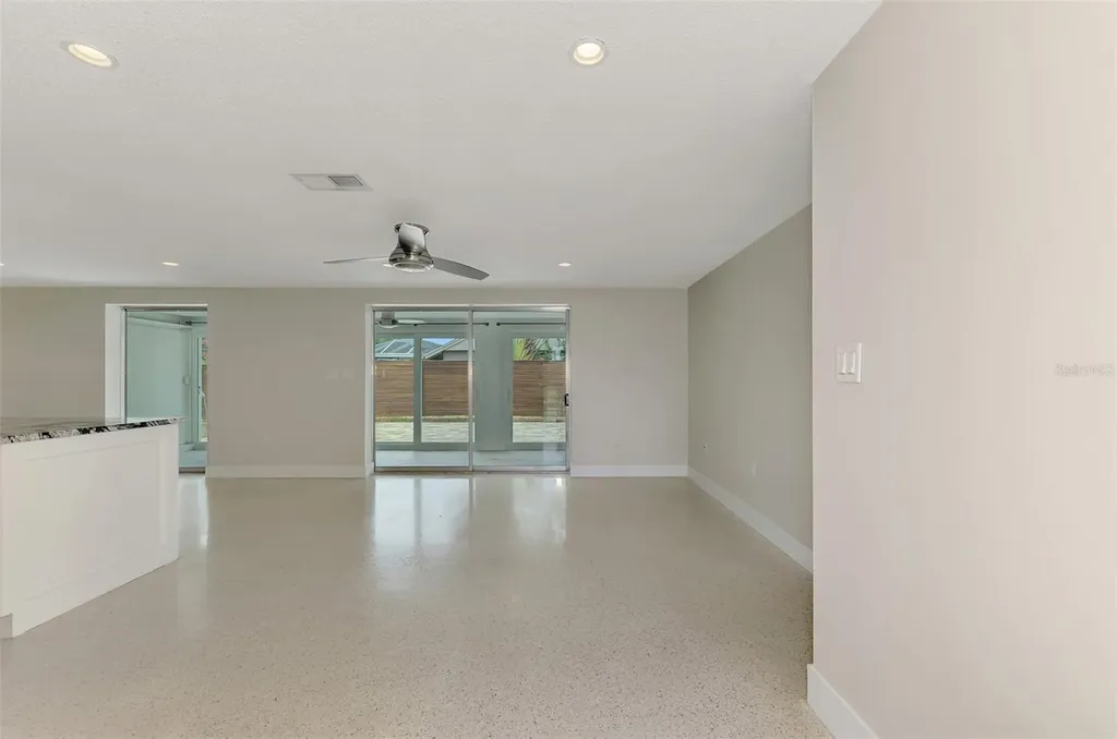 2920 Gulf Gate Drive Sarasota FL 34231
