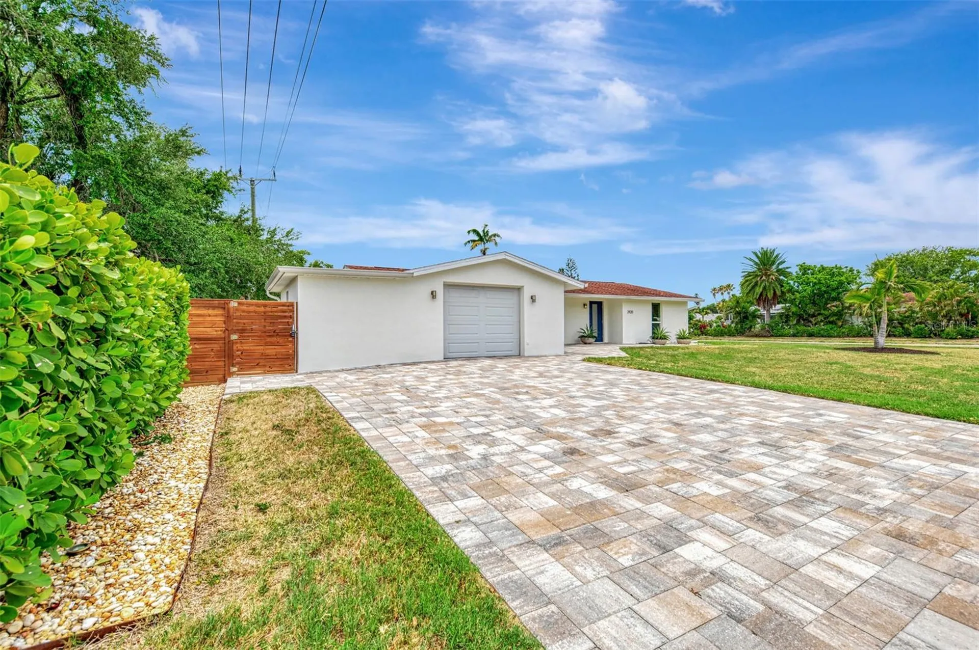 2920 Gulf Gate Drive Sarasota FL 34231