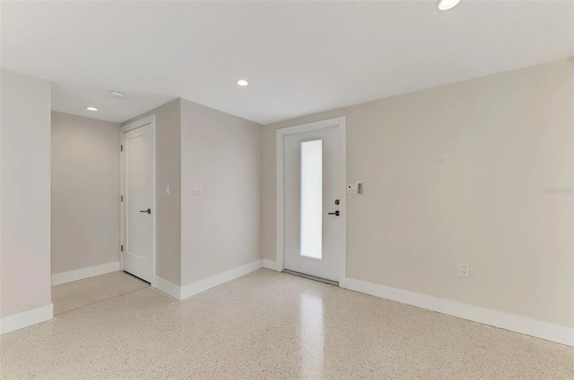 2920 Gulf Gate Drive Sarasota FL 34231