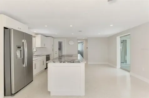 2920 Gulf Gate Drive Sarasota FL 34231