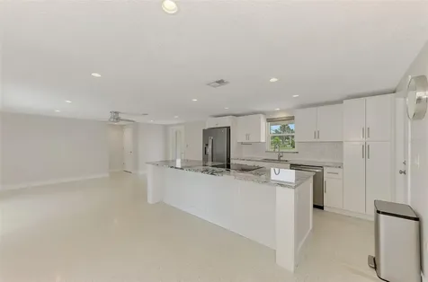 2920 Gulf Gate Drive Sarasota FL 34231