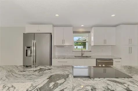 2920 Gulf Gate Drive Sarasota FL 34231