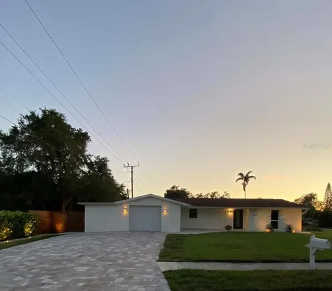 2920 Gulf Gate Drive Sarasota FL 34231