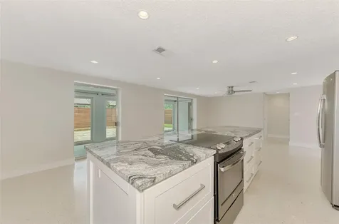 2920 Gulf Gate Drive Sarasota FL 34231