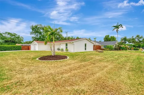 2920 Gulf Gate Drive Sarasota FL 34231