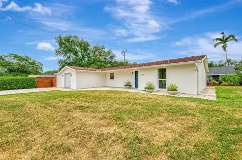 2920 Gulf Gate Drive Sarasota FL 34231