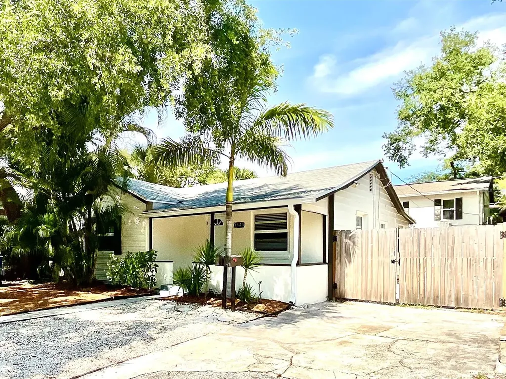 1844 Auburn Street S St Petersburg FL 33712