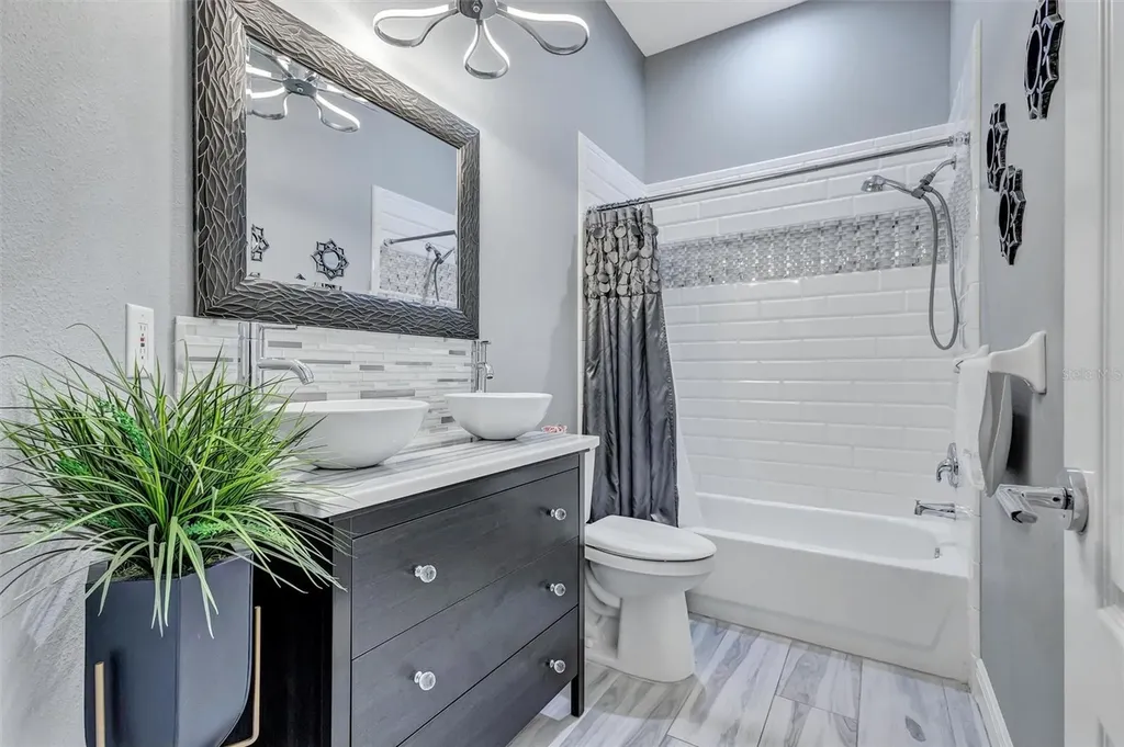 139 Tall Trees Court Sarasota FL 34232