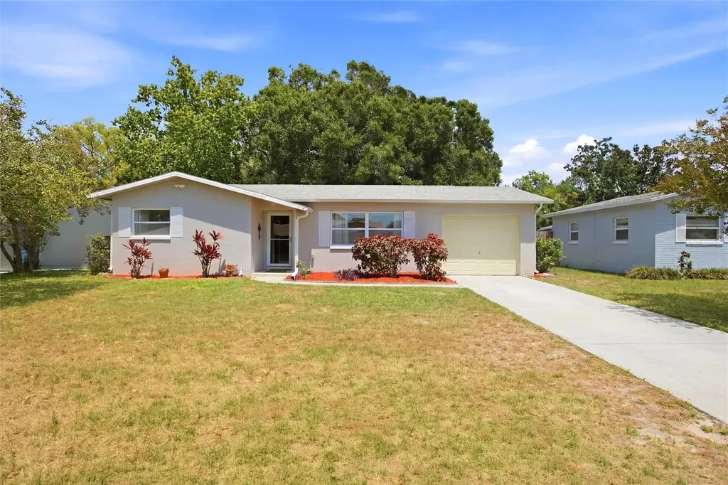29739 68th Street N Clearwater FL 33761