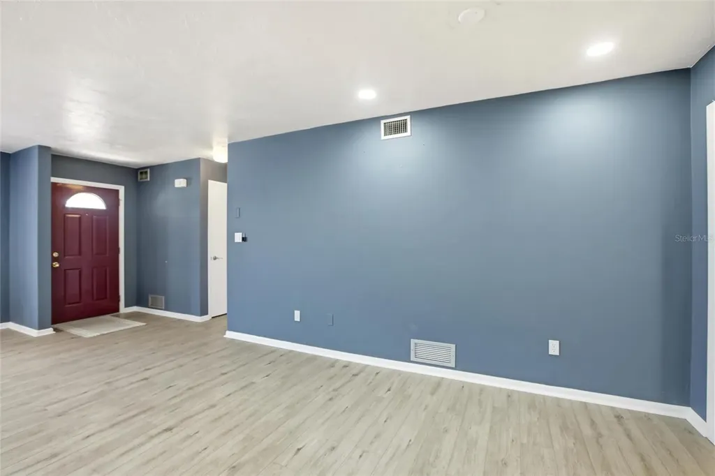 29739 68th Street N Clearwater FL 33761