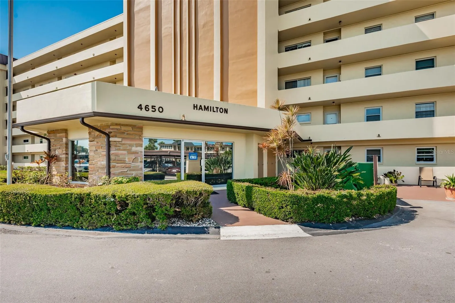4650 Cove Circle St Petersburg FL 33708