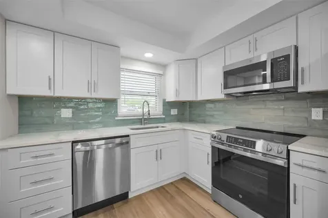 4650 Cove Circle St Petersburg FL 33708