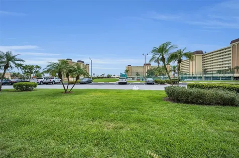 4650 Cove Circle St Petersburg FL 33708
