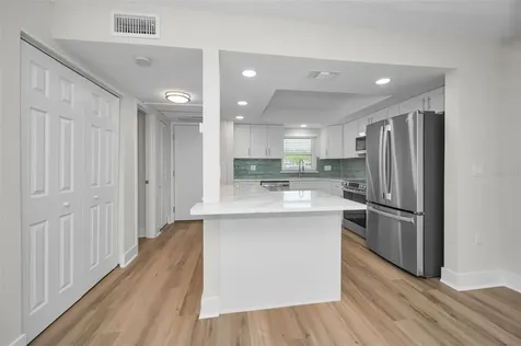 4650 Cove Circle St Petersburg FL 33708