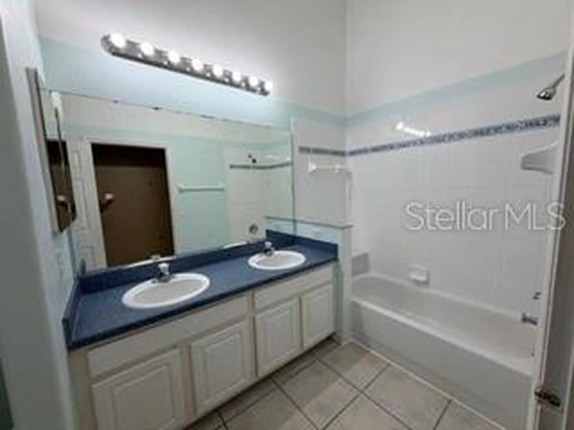 9812 Doriath Circle Orlando FL 32825