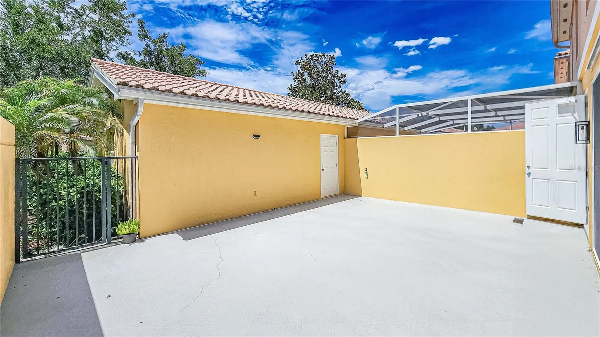 8523 Leatherleaf Lane Orlando FL 32827