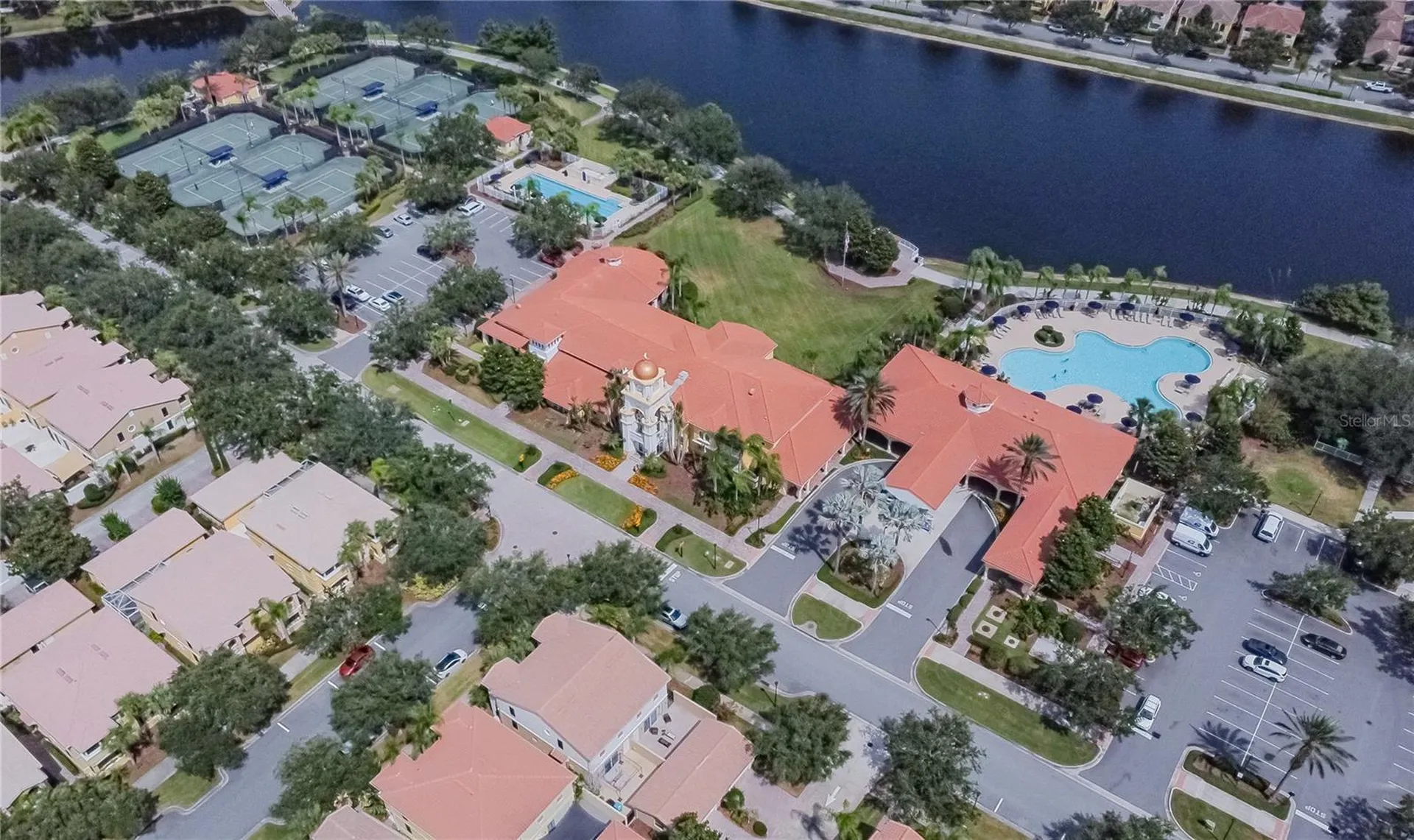 8523 Leatherleaf Lane Orlando FL 32827