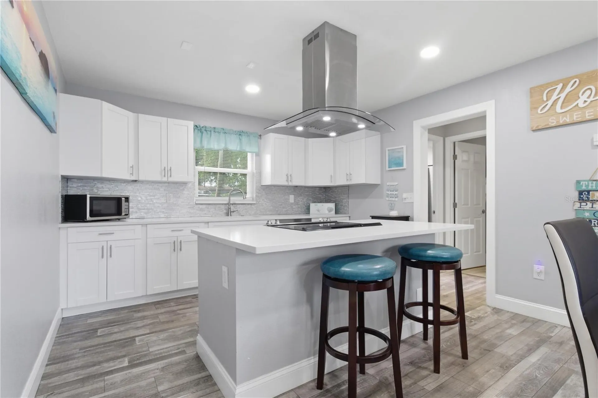 709 Highland Avenue N Largo FL 33770