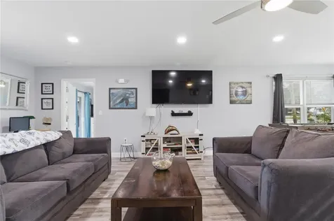 709 Highland Avenue N Largo FL 33770