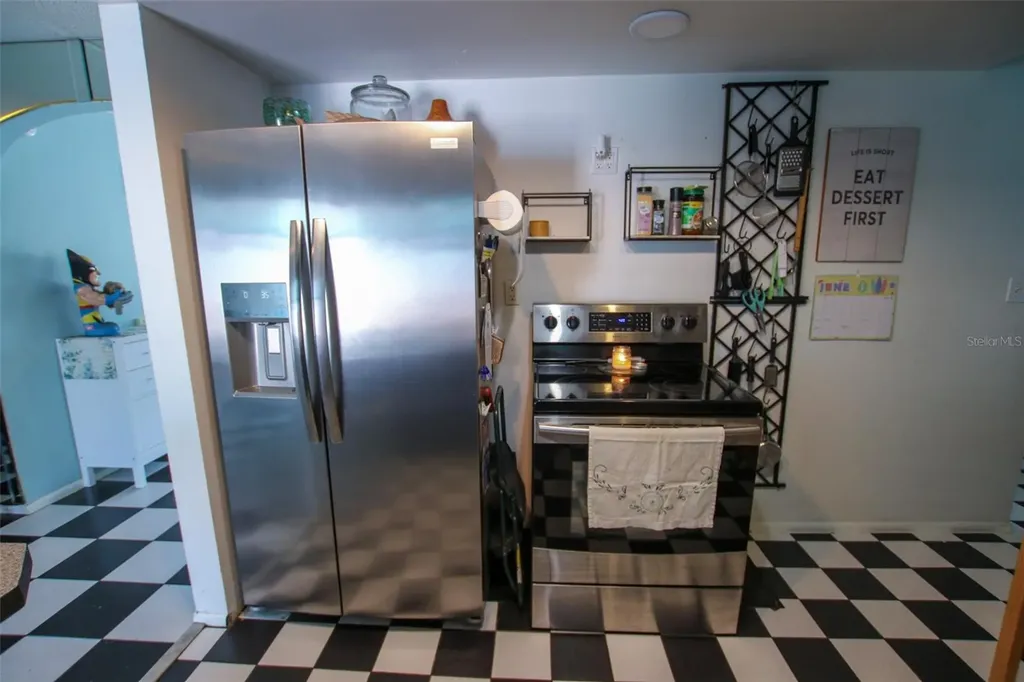 1462 Carolyn Lane Clearwater FL 33755
