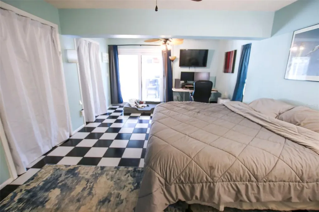 1462 Carolyn Lane Clearwater FL 33755