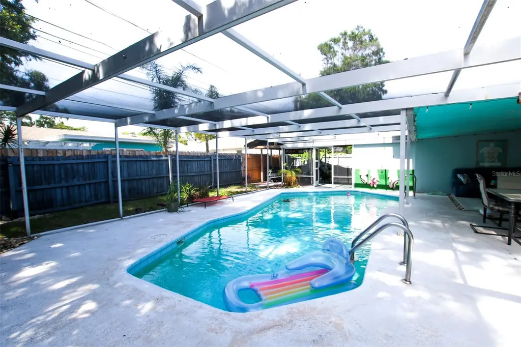 1462 Carolyn Lane Clearwater FL 33755