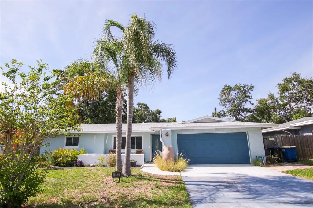 1462 Carolyn Lane Clearwater FL 33755