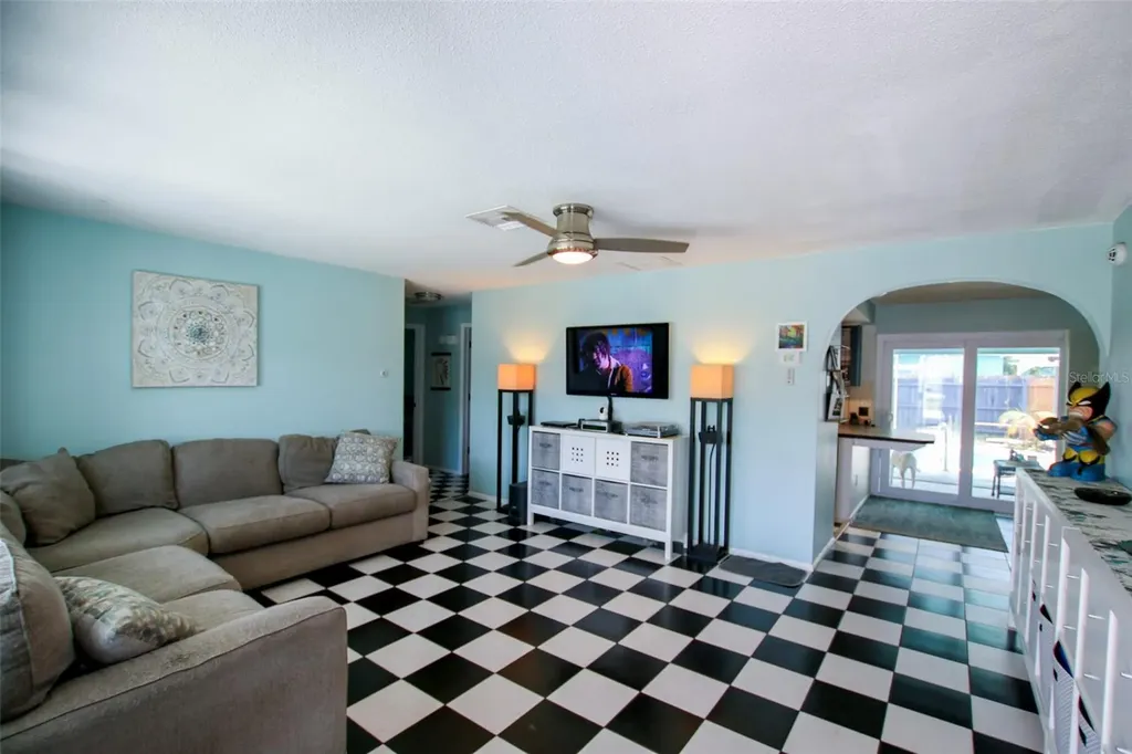 1462 Carolyn Lane Clearwater FL 33755