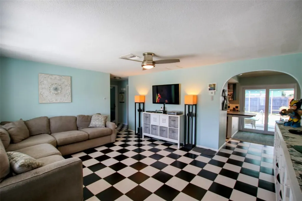 1462 Carolyn Lane Clearwater FL 33755