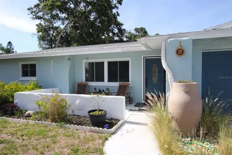 1462 Carolyn Lane Clearwater FL 33755