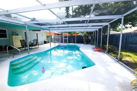 1462 Carolyn Lane Clearwater FL 33755