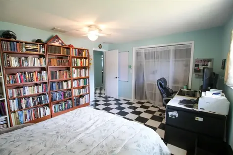 1462 Carolyn Lane Clearwater FL 33755