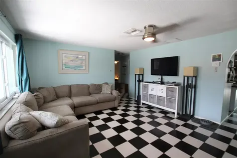 1462 Carolyn Lane Clearwater FL 33755