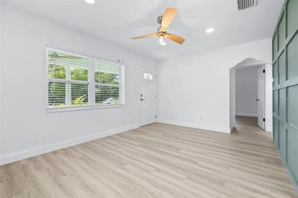 2325 Highland Street S St Petersburg FL 33705
