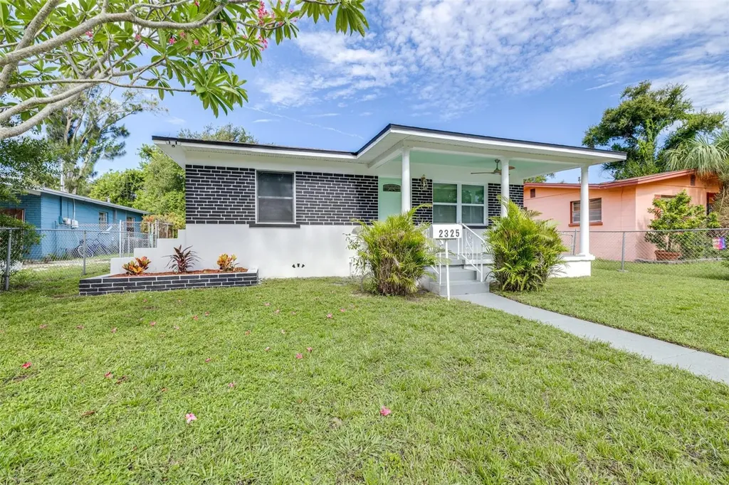 2325 Highland Street S St Petersburg FL 33705