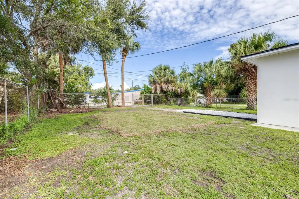 2325 Highland Street S St Petersburg FL 33705