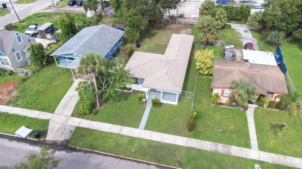 2325 Highland Street S St Petersburg FL 33705