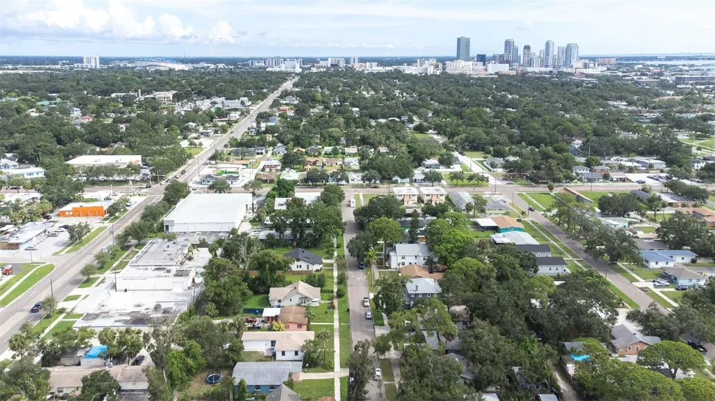 2325 Highland Street S St Petersburg FL 33705